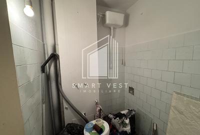 Apartament cu 4 camere decomandat în Micro 17 - 18