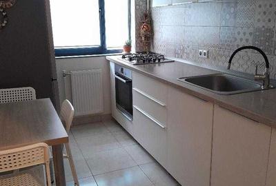 Apartament cu 3 camere decomandat în Central - 8