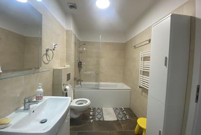 Apartament cu 3 camere decomandat în Central - 2