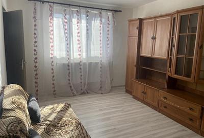 Garsonieră decomandată, mobilată în Sud - 1