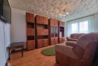 Apartament cu 3 camere decomandat, mobilat în Crângași