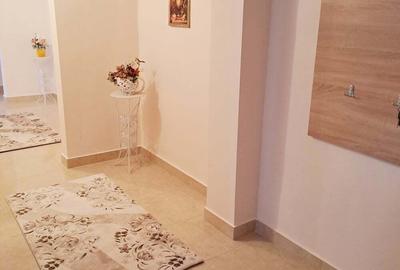 Apartament cu 3 camere decomandat în Sebeș - 2