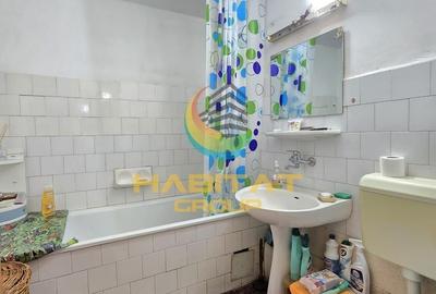 Apartament cu 3 camere decomandat în Apărătorii Patriei - 12