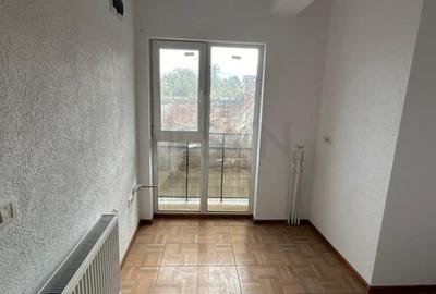 Casă individuală cu 4 camere cu Canalizare în Lacul Tei - 7