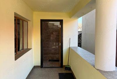 Casă cu Teren 249 Mp în Central - 5