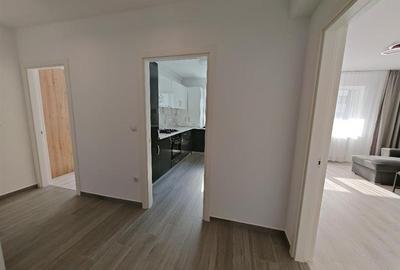 Apartament cu 2 camere decomandat, mobilat în Tractorul - 15