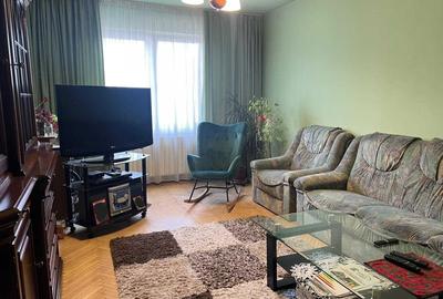 Apartament cu 3 camere decomandat în Central - 2