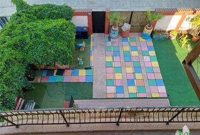 Casă cu 5 camere cu Teren 520 Mp în Galați - 1