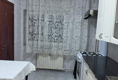 Inchiriez apartament 2 camere 1 Mai - 8