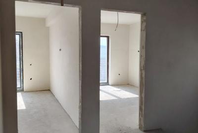 Casă cu 4 camere cu Teren 463 Mp în Apahida