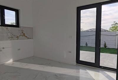 Casă cu 4 camere în Olteni - 7
