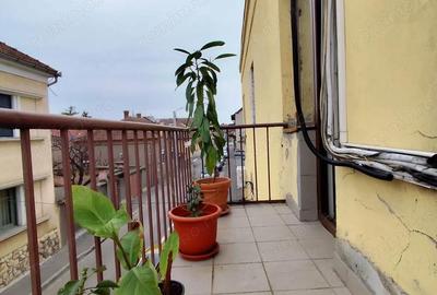 Apartament cu 2 camere semidecomandat în Ultracentral