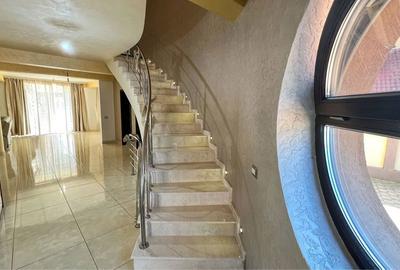 Casă cu 4 camere în Călimănești - 2