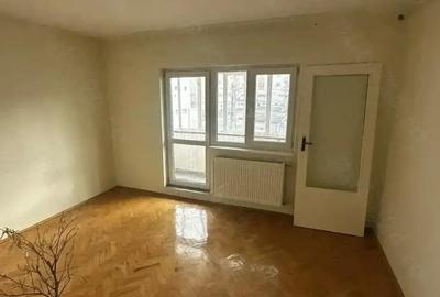 Apartament cu 4 camere decomandat în Central - 2