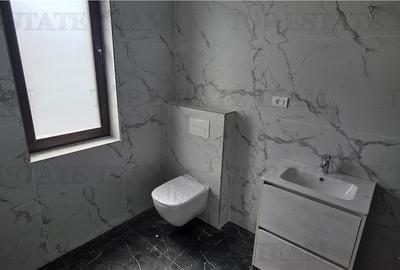 Duplex cu 4 camere cu Canalizare în Central - 19