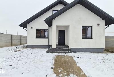 Casă cu 3 camere în Central