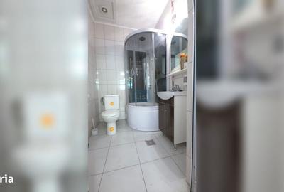 Casă cu 4 camere în 23 August - 2