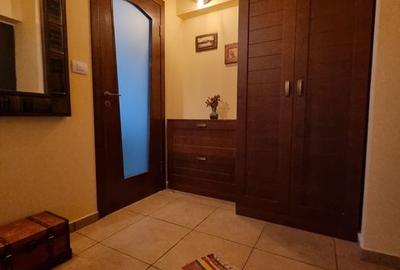 Apartament cu 3 camere semidecomandat, mobilat în Vatra Luminoasă - 8