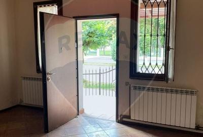 Casa / Vila cu 5 camere de vanzare in zona Central - 8