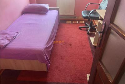 Apartament 3 camere , zona centrala -Inspectoratul Scolar ,d - 9