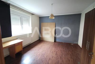 Casa de vanzare cu 3 camere la doar 10 minute centrul Sibiului - 8
