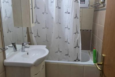Apartament cu 4 camere decomandat în Apusului - 3