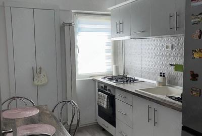 Apartament cu 2 camere decomandat în Bunești - 2