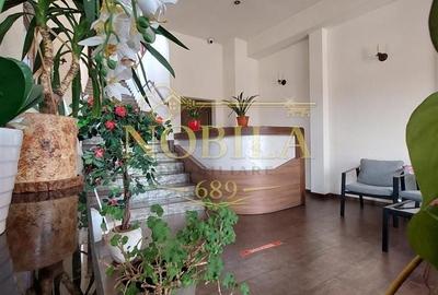 Spațiu comercial, de 700 mp, în Central - 11