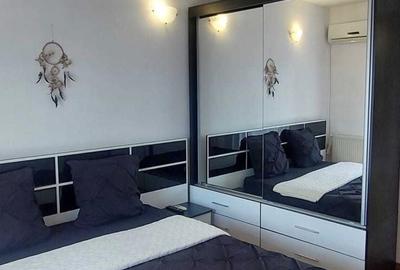 Apartament cu 2 camere decomandat în Titan