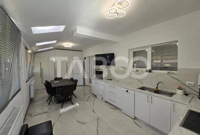 Casă cu 5 camere cu Teren 203 Mp în Central