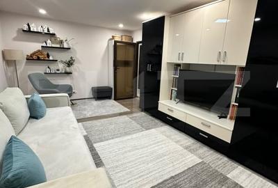Apartament cu 3 camere decomandat, mobilat în Central