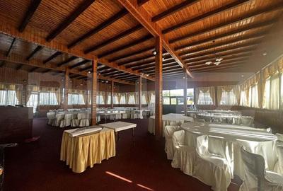 Spatiu comercial , 800 mp ulili si parcare proprie, zona centura Jiului - 7