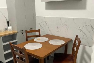 Apartament cu 3 camere decomandat în Copou