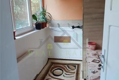 Apartament 2 camere decomandat zona Triaj - 2