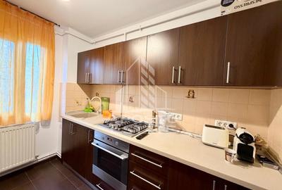 Apartament cu 3 camere semidecomandat, mobilat în Circumvalațiunii - 3