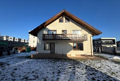 Duplex cu 5 camere cu Canalizare în Ghimbav - 3