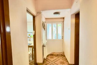 Apartament 4 camere,pretabil si pentru spatiu comercial - zona Patria. - 1