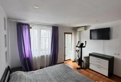 Casă cu 12 camere cu Teren 321 Mp în George Enescu - 2