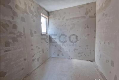 Casă cu 4 camere cu Teren 440 Mp în Central - 11