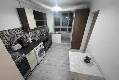 Apartament cu 3 camere decomandat în Griviței