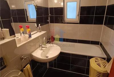 3 camere, etaj 2, Decmandat, cu imbunatatiri, Calarasi IV 3 camere, etaj 2, Decmandat, cu imbunatatiri, Calarasi IV - 9