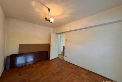 Ap.4 camere etj 1 b-dul Decebal - 2