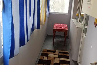 Apartament cu 3 camere semidecomandat în Micro 3 - 3
