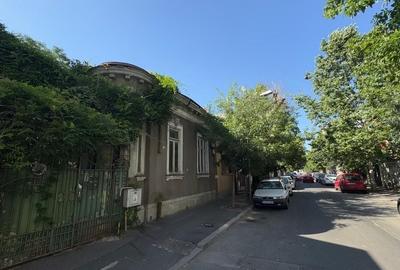 Casă individuală cu 6 camere în Armeneasca