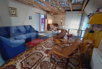 Casă cu 7 camere cu Garaj în Mărișel - 5
