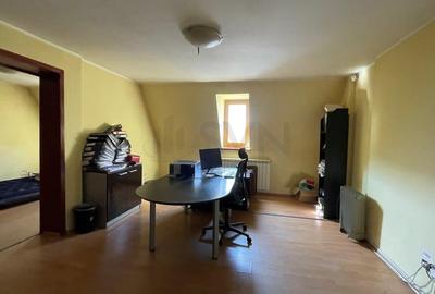 Casă individuală cu 16 camere cu Canalizare în P-ța Romană - 15