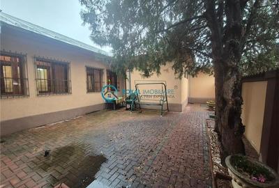 Royal Imobiliare - Vanzare Casa Zona Lupeni - 26