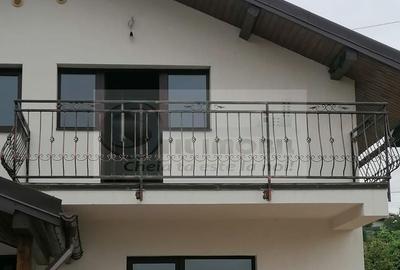 Casă individuală cu 4 camere cu Canalizare în Bucium - 1