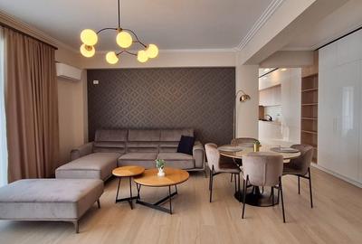 Apartament cu 3 camere semidecomandat, mobilat în Dumbrăvița