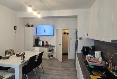 Vand apartament 3camere mobilat,Selimbar,zona Brana,impreuna cu un loc deparcare - 4